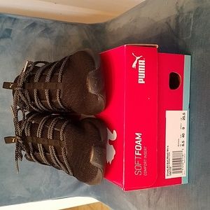 Puma Soft foam, black/gold, sz 9